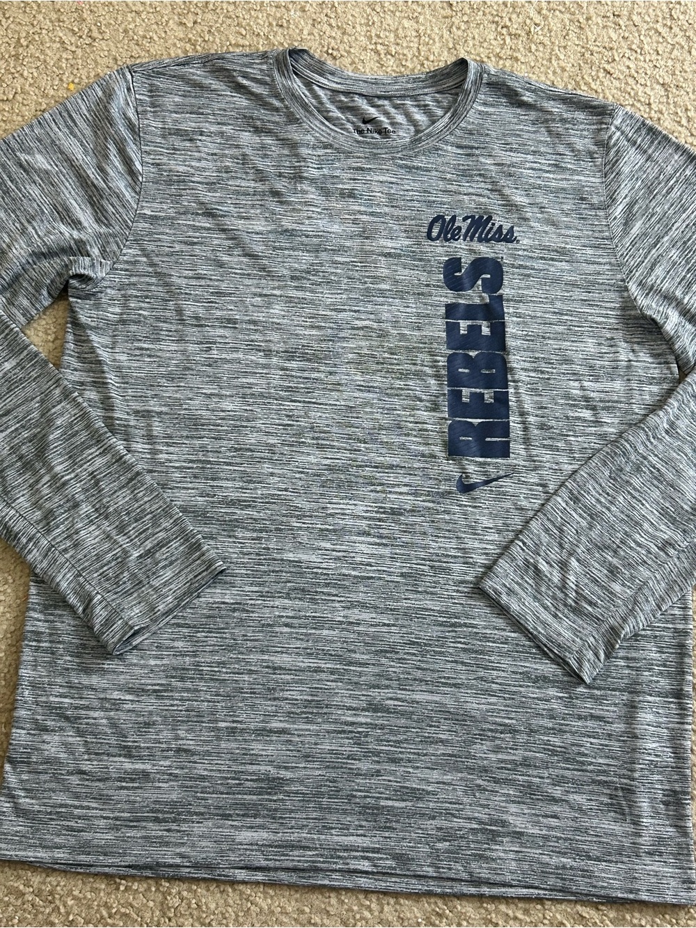 Nike Dri Fit Ole Miss Rebels T Shirt Men’s Size Large Grey Long Sleeve